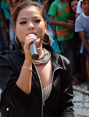 myanmar actress hot photo. Myanmar Hot Singer, Sandy